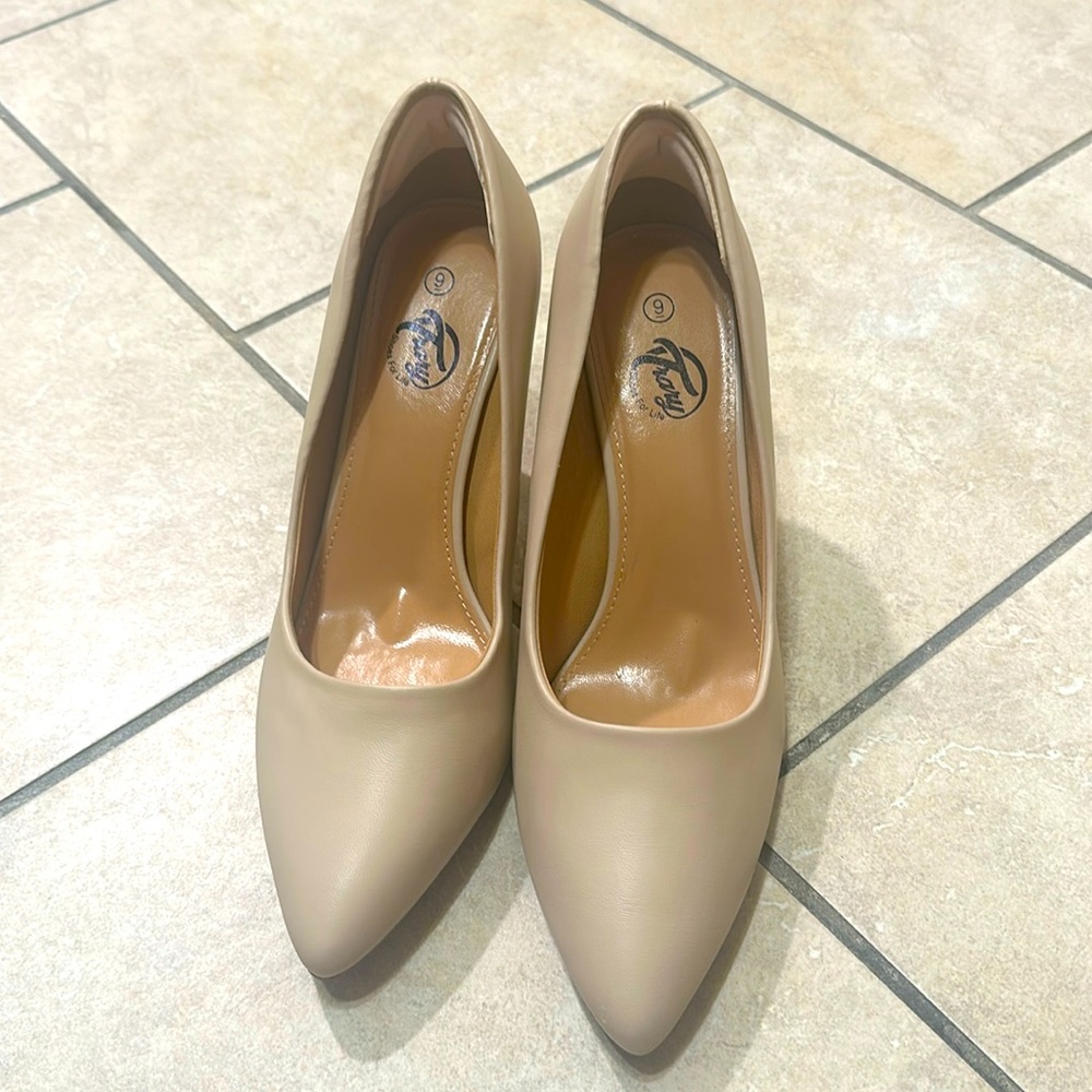 High Heel Beige Dress Pumps